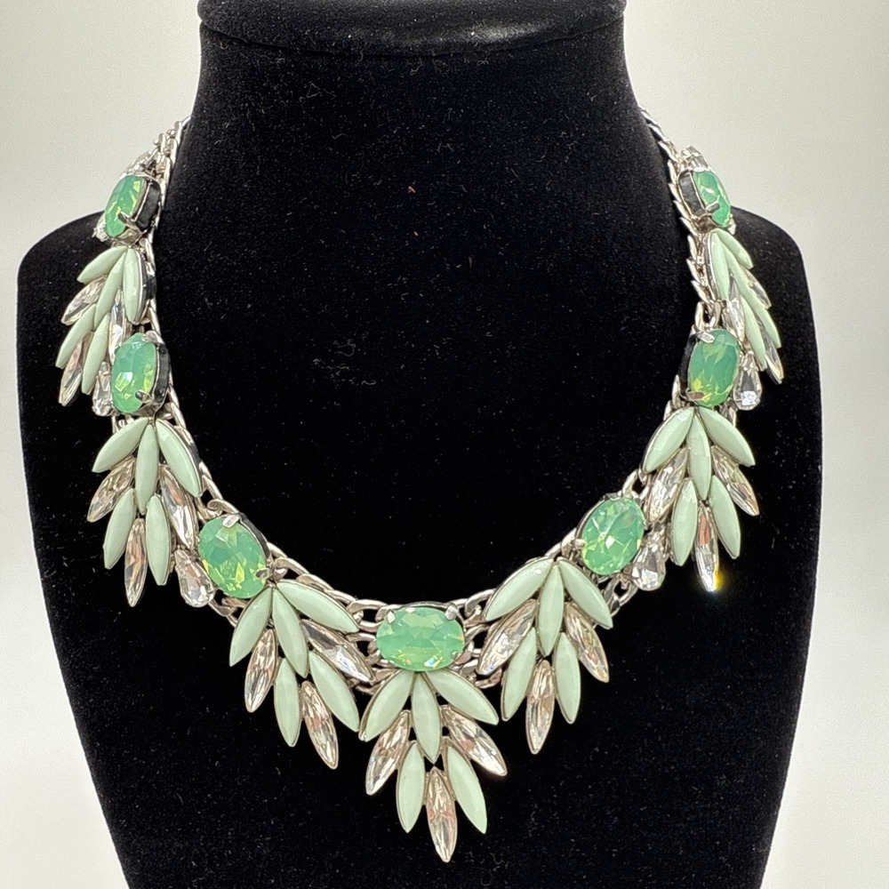 Elegant Natasha Mint Green Glass Rhinestones Statement Collar Necklace